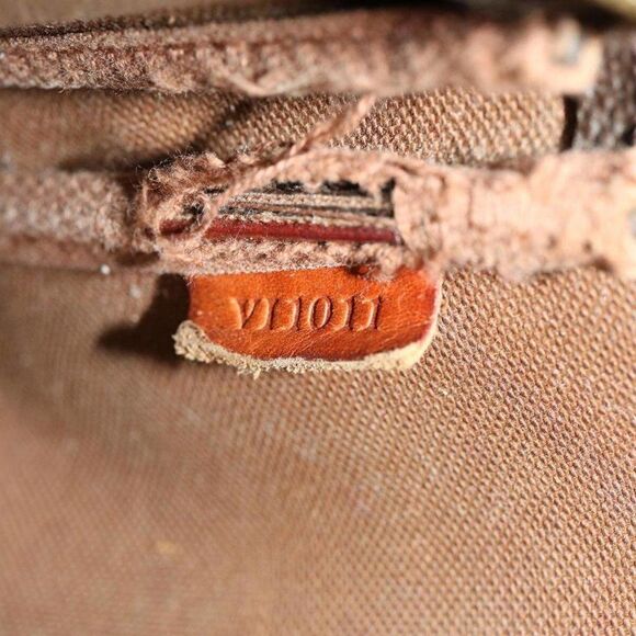 LOUIS VUITTON Monogram Pochette Accessory Accessories Pouch - Picture 12 of 15